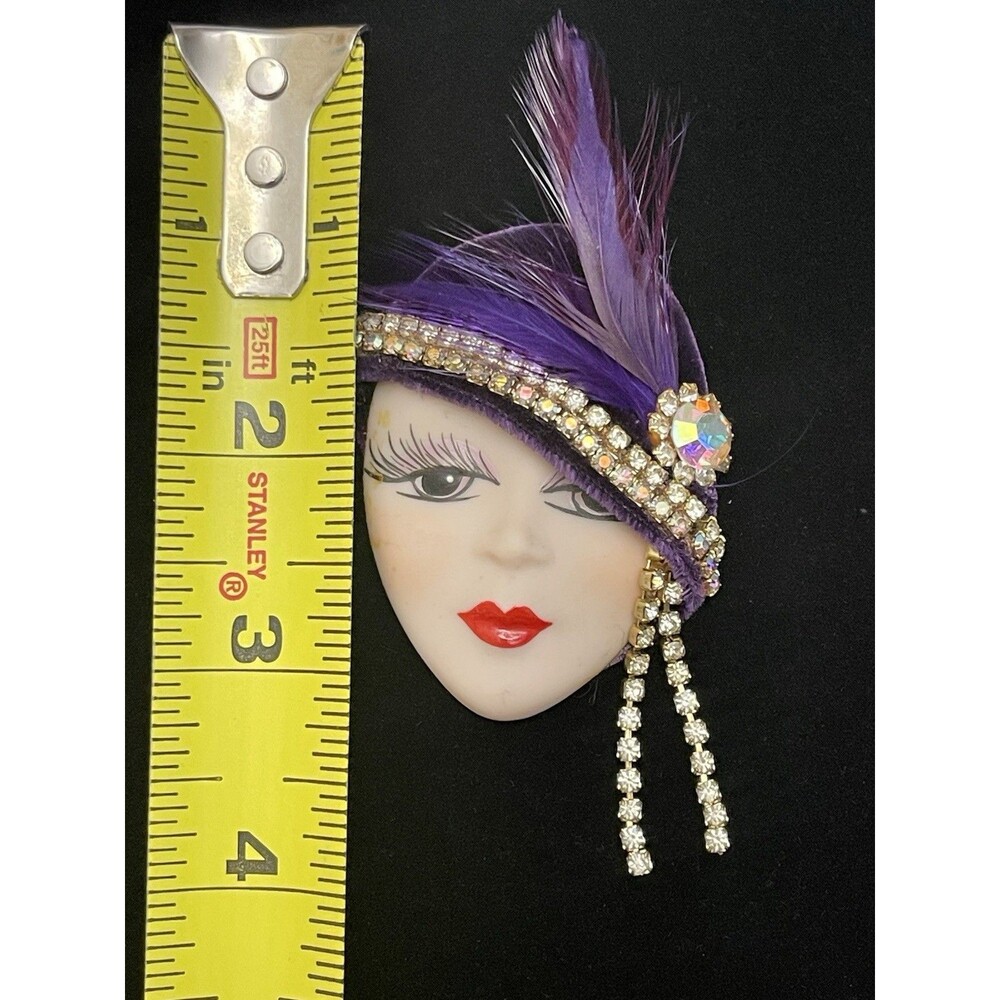 Beatriz Art Deco Flapper Brooch Porcelain Face Rhinestones Feather Gatsby VTG - Picture 5 of 11